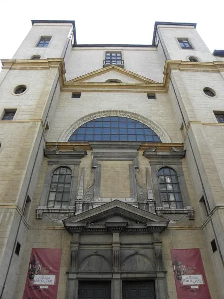 Chapelle de la Trinité in Lyon - restrained stone Baroque façade within the Lycée Ampère buildings