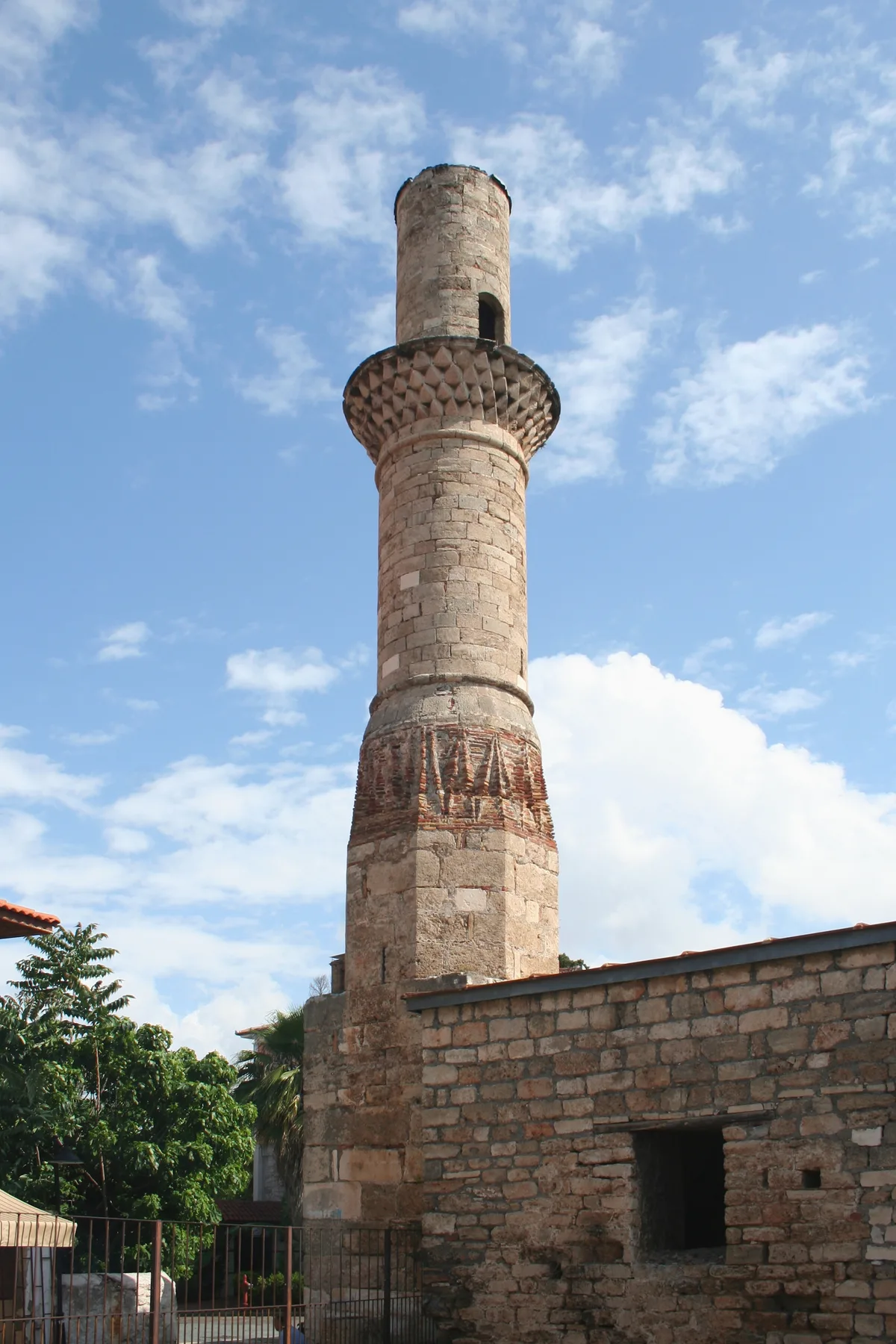 Kesik Minare (Broken Minaret)