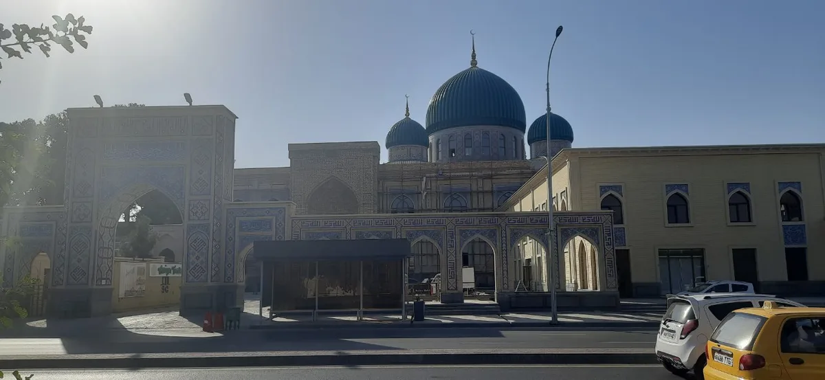 Khodja Abdu-Darun Mausoleum in Samarkand - A peaceful walled complex at the edge of an old cemetery: a small octagonal...
